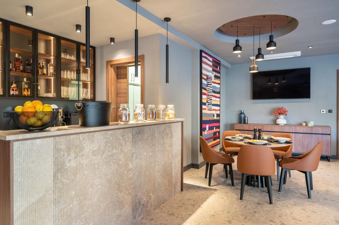 C Group Apartments كوتور المظهر الخارجي الصورة